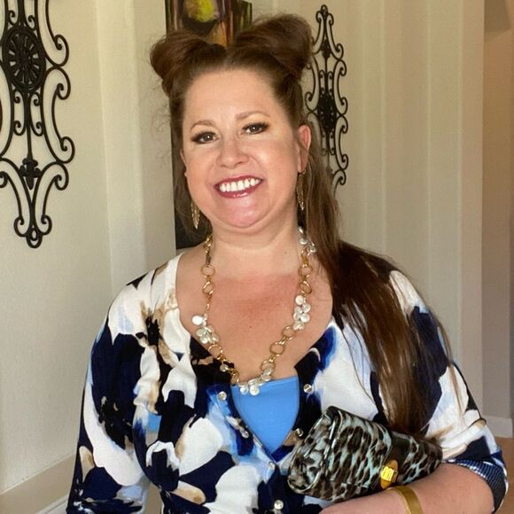 Gold Link & Pearl Necklace - Picture 4 of 4